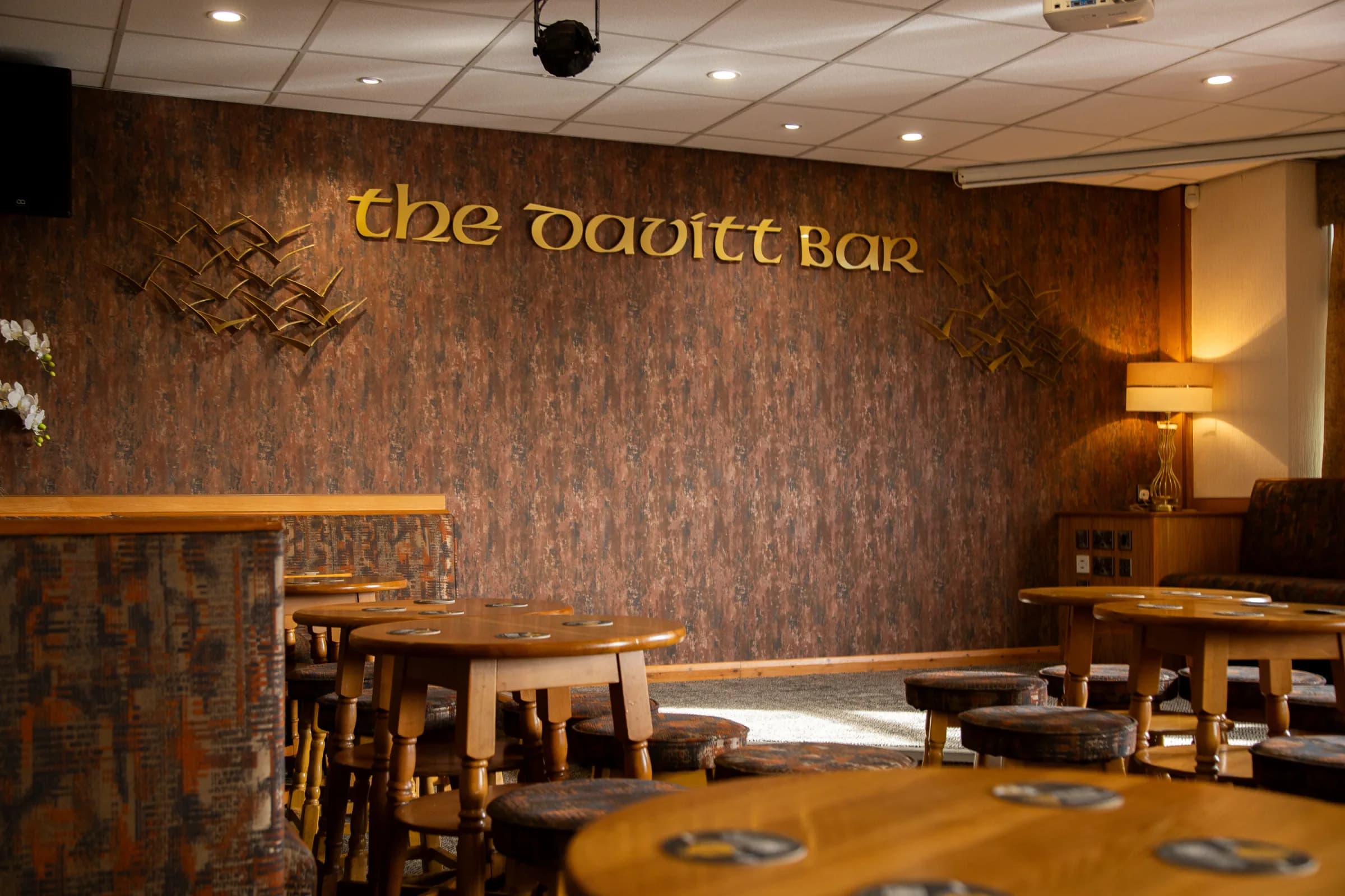 Davitt Bar interior